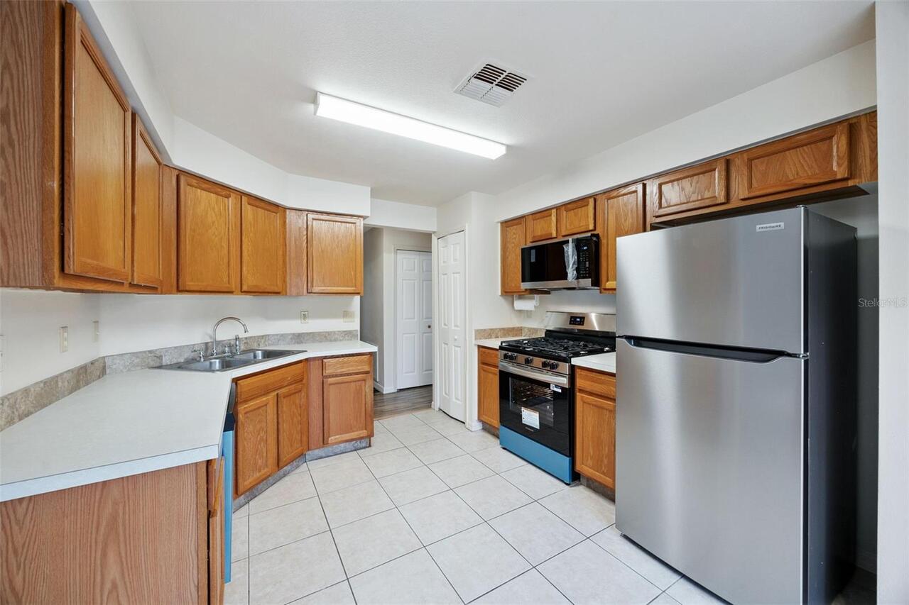 Listing Photo 14