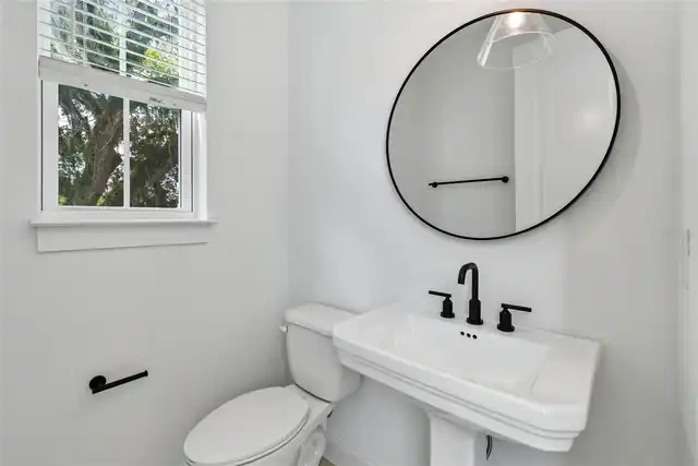 Listing Photo 15