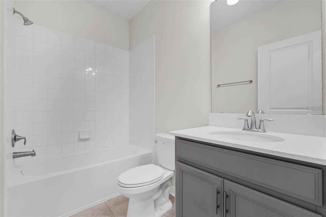 Listing Photo 12
