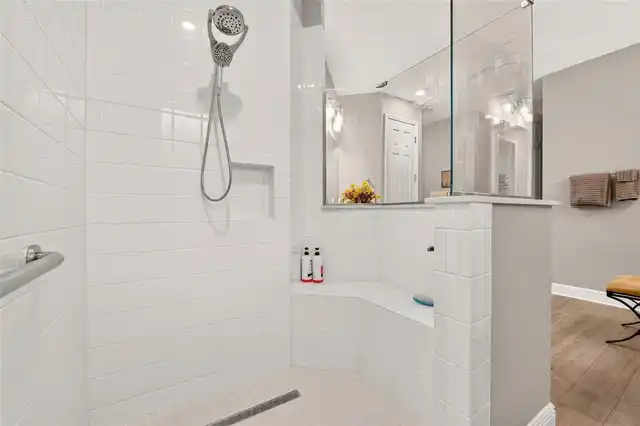Listing Photo 18