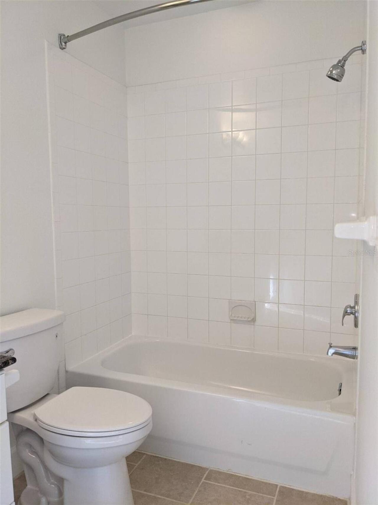 Listing Photo 14