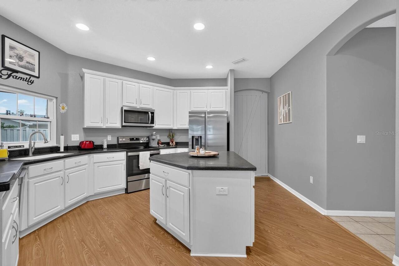 Listing Photo 18