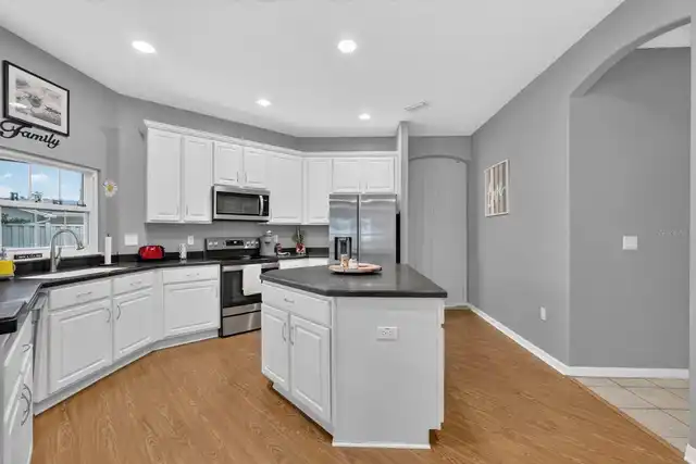 Listing Photo 18