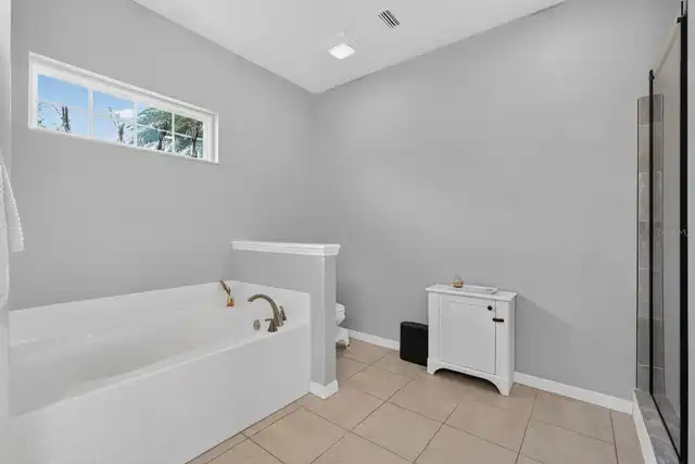 Listing Photo 34