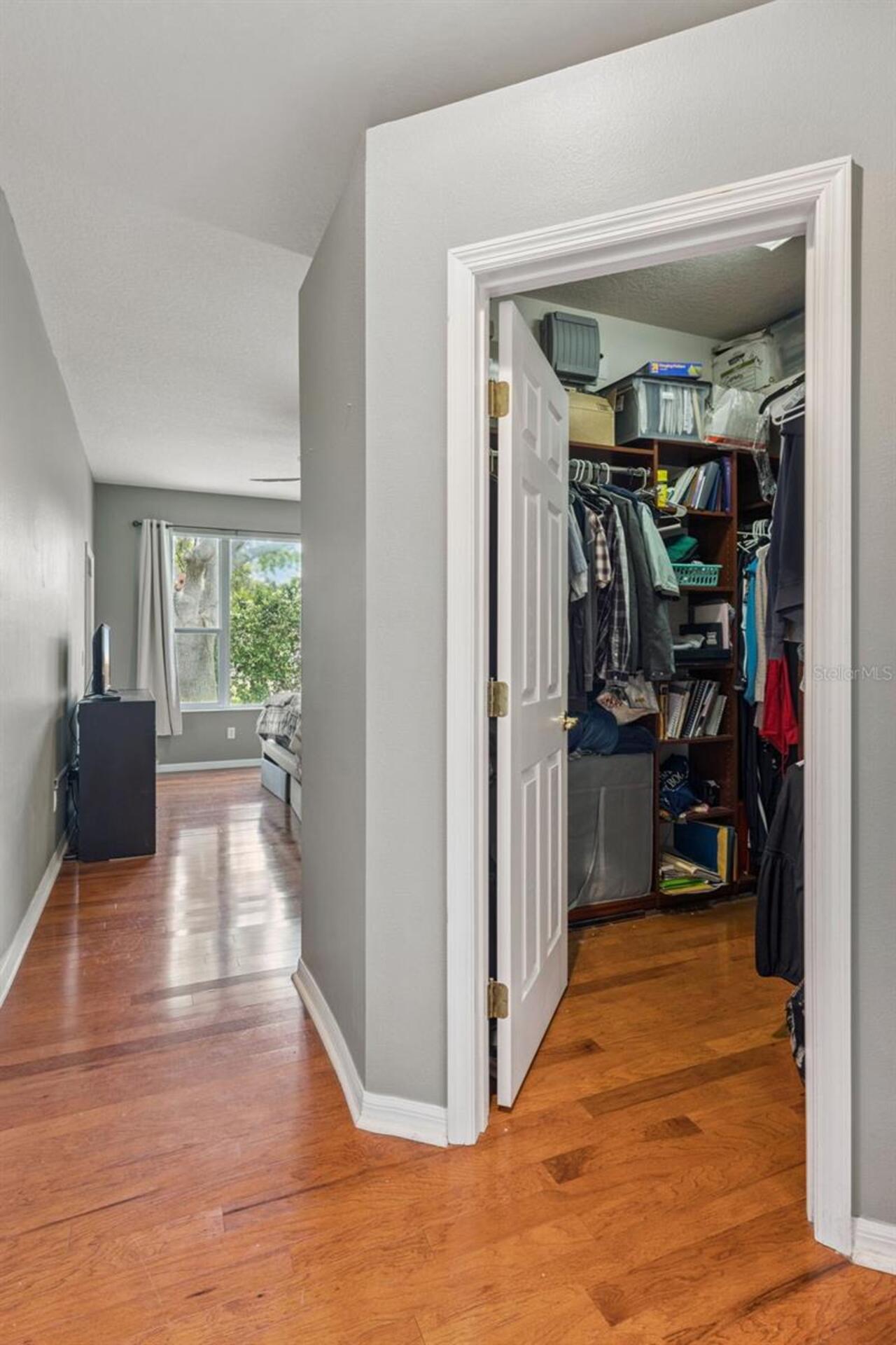 Listing Photo 11