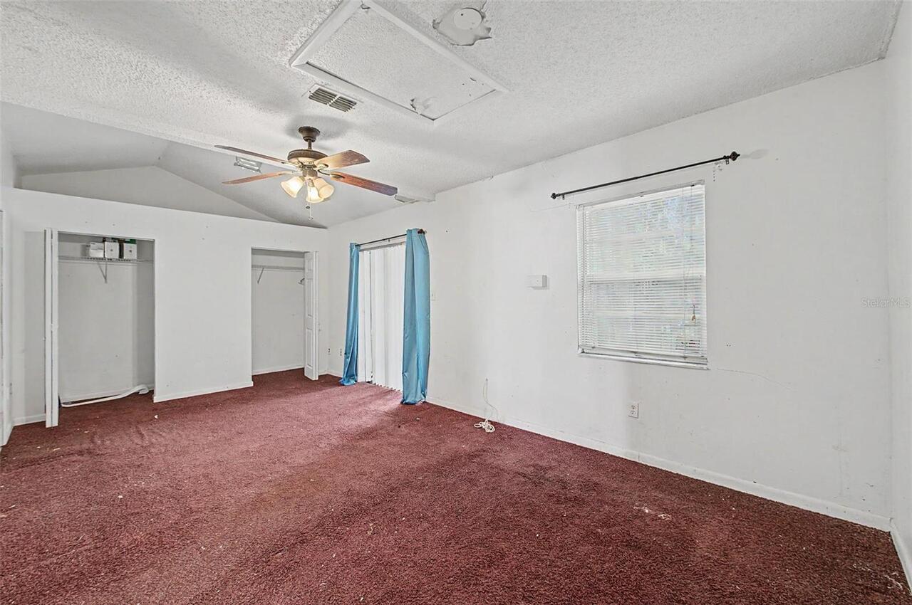 Listing Photo 9