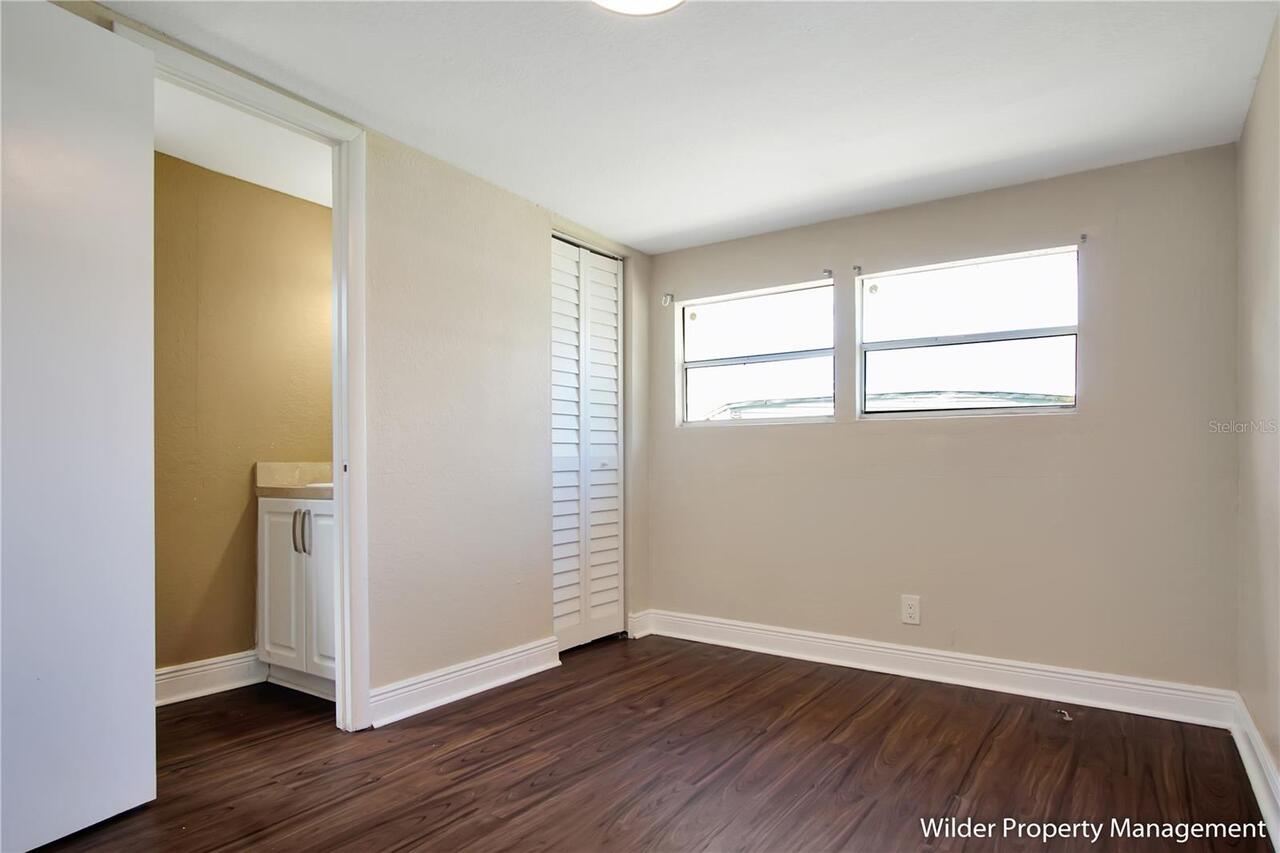 Listing Photo 10