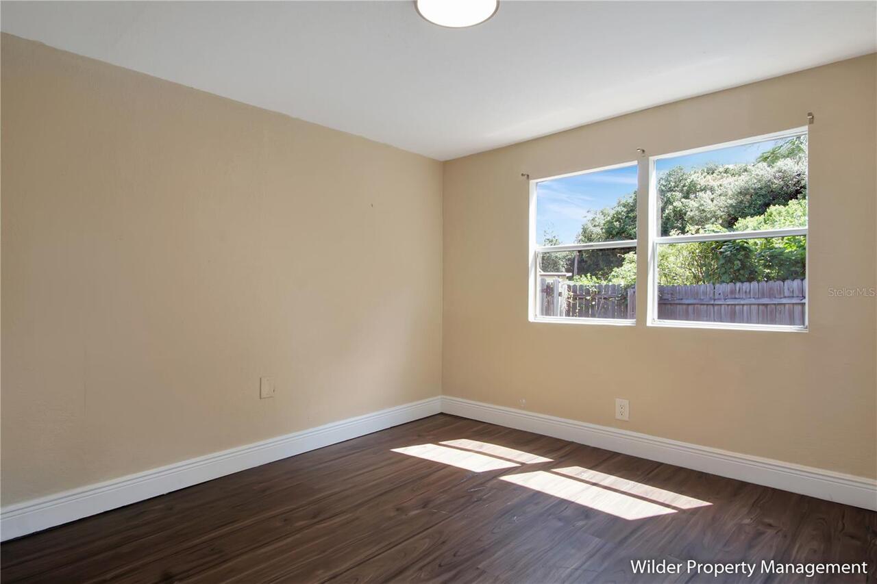 Listing Photo 14