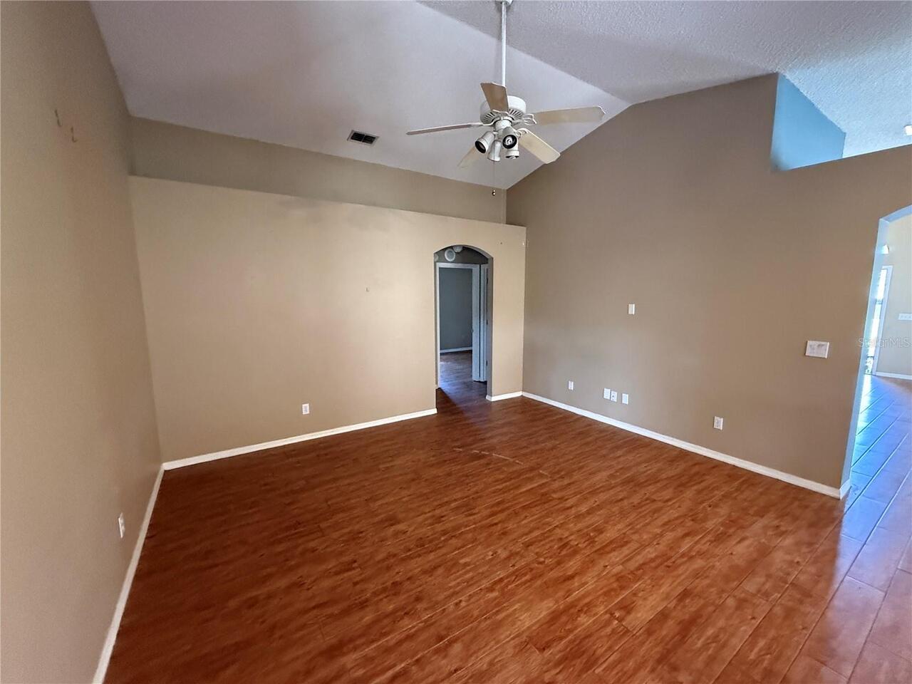 Listing Photo 7
