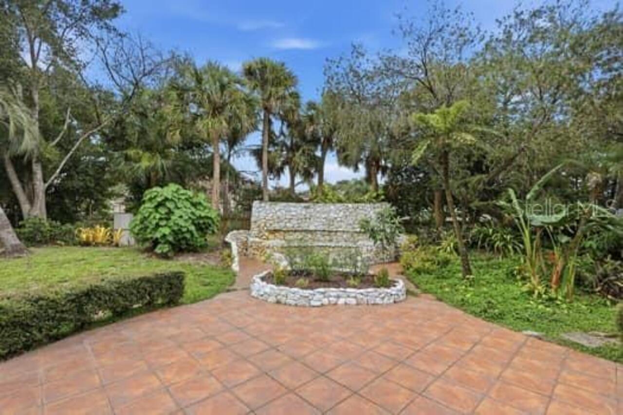 Listing Photo 30
