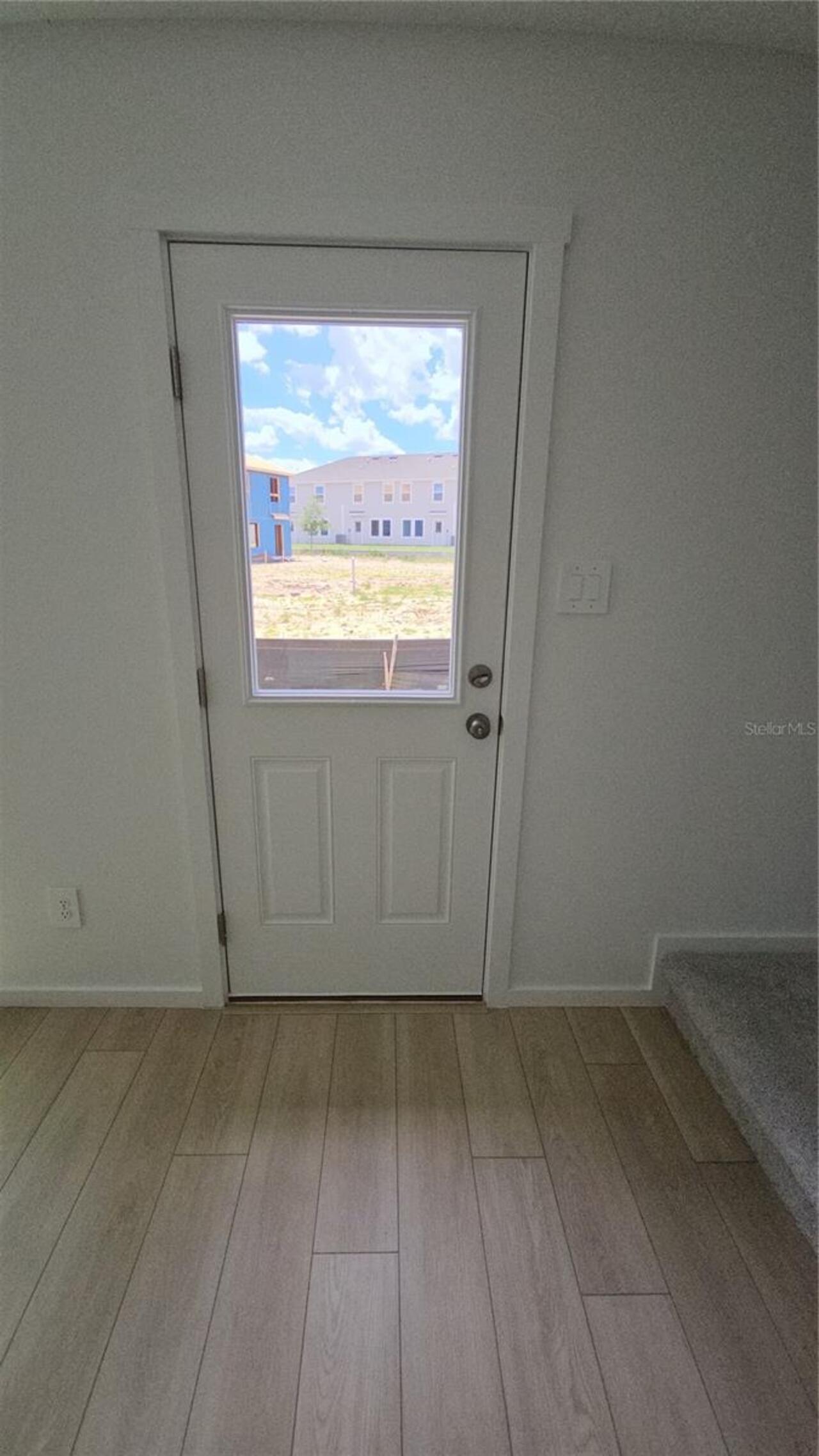 Listing Photo 8