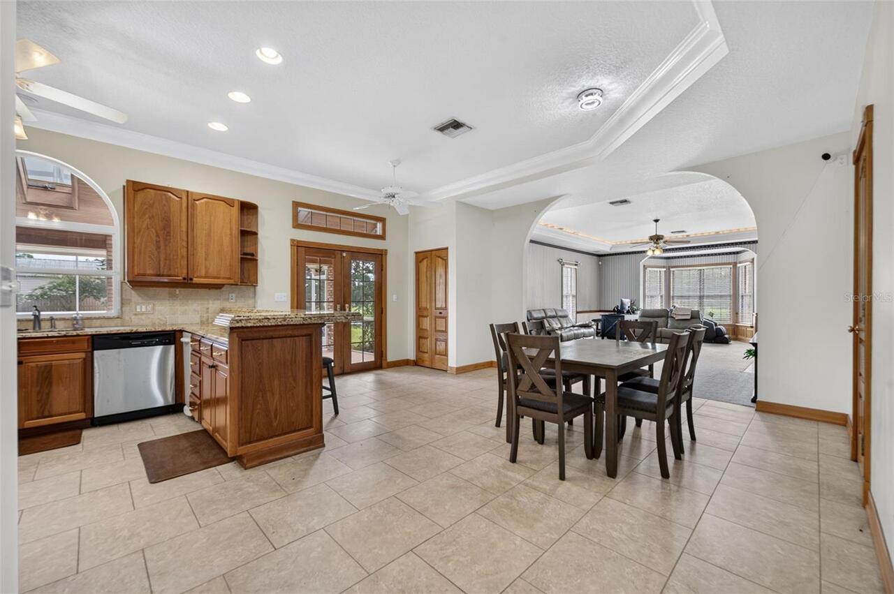 Listing Photo 8