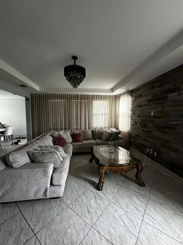 Listing Photo 7