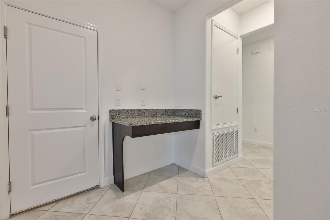 Listing Photo 14