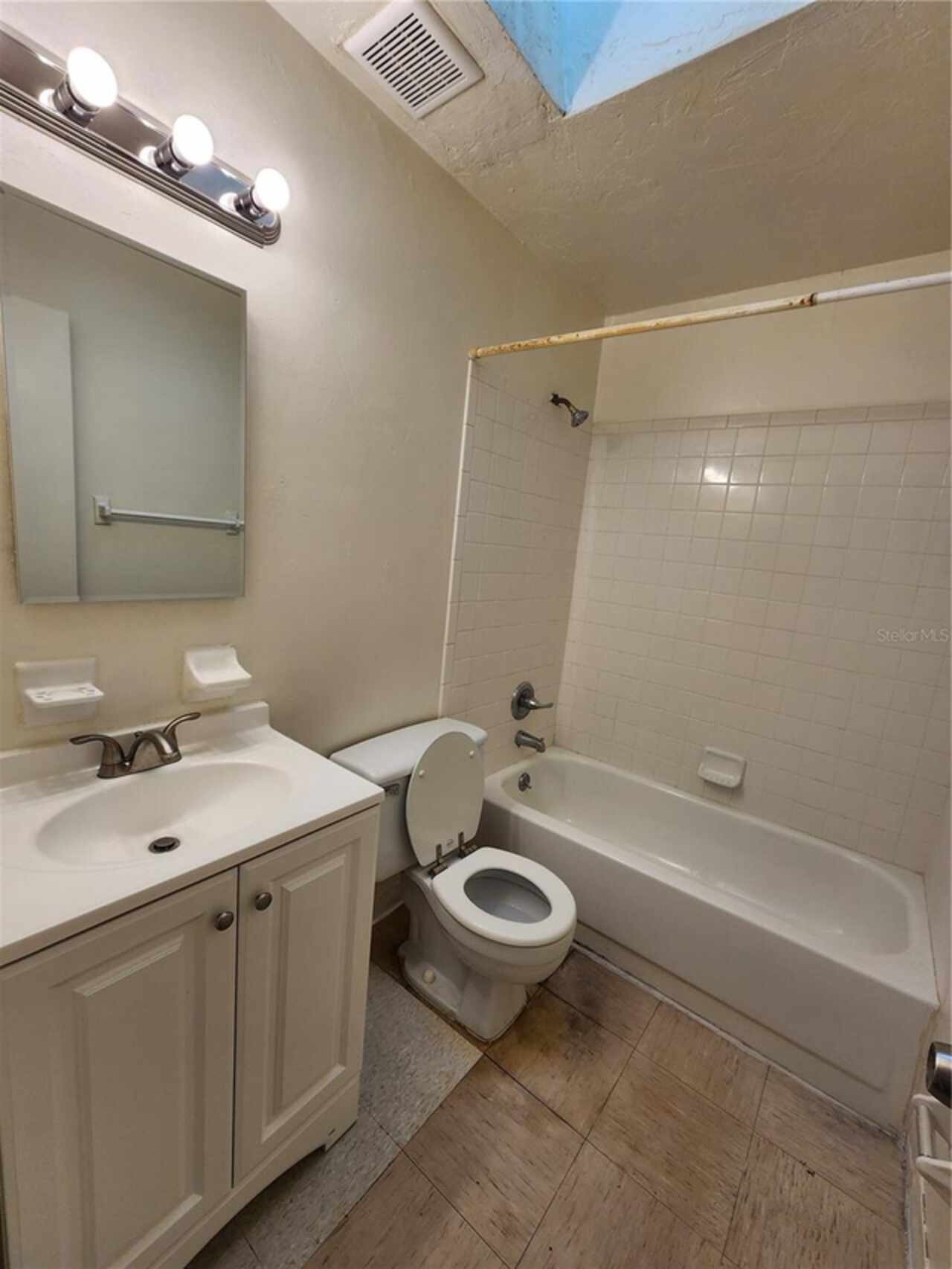 Listing Photo 23