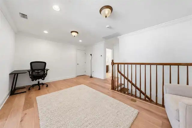 Listing Photo 23