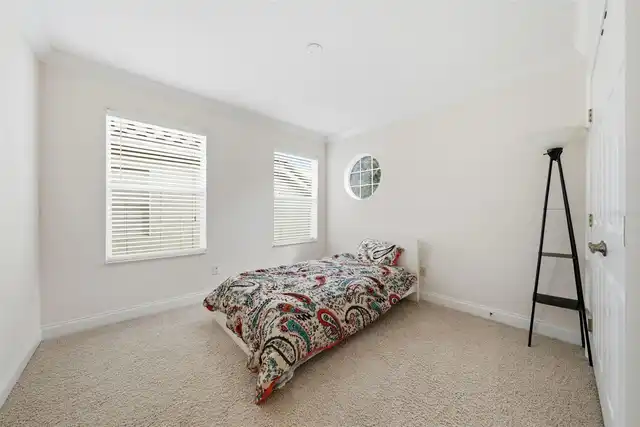 Listing Photo 28