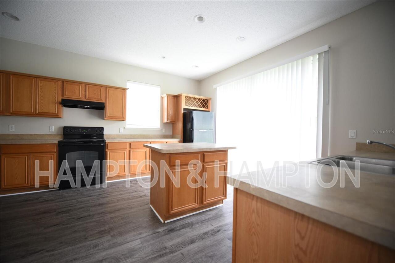 Listing Photo 7