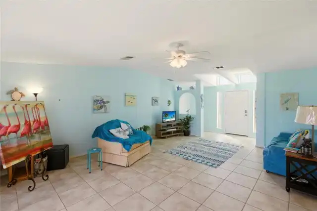 Listing Photo 16