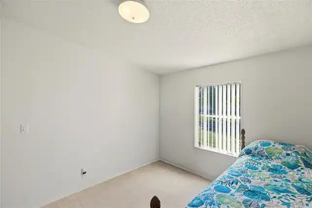 Listing Photo 33