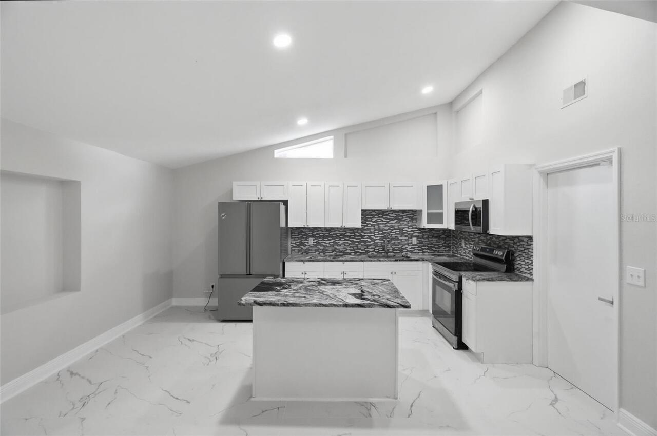 Listing Photo 32