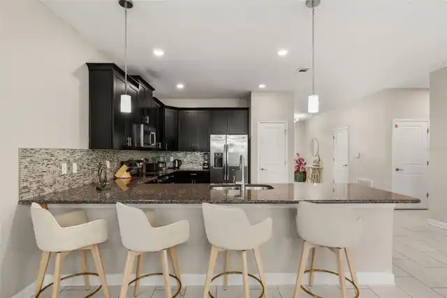 Listing Photo 15