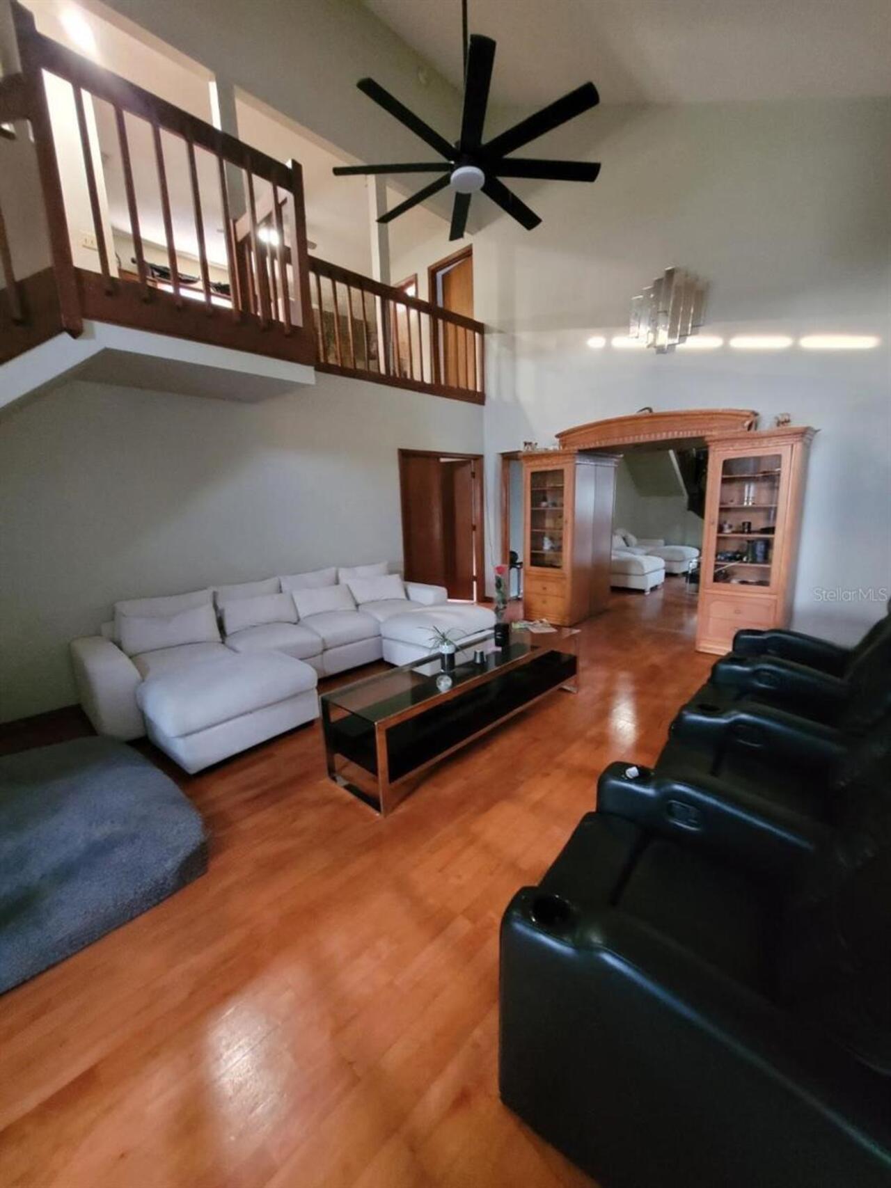 Listing Photo 8