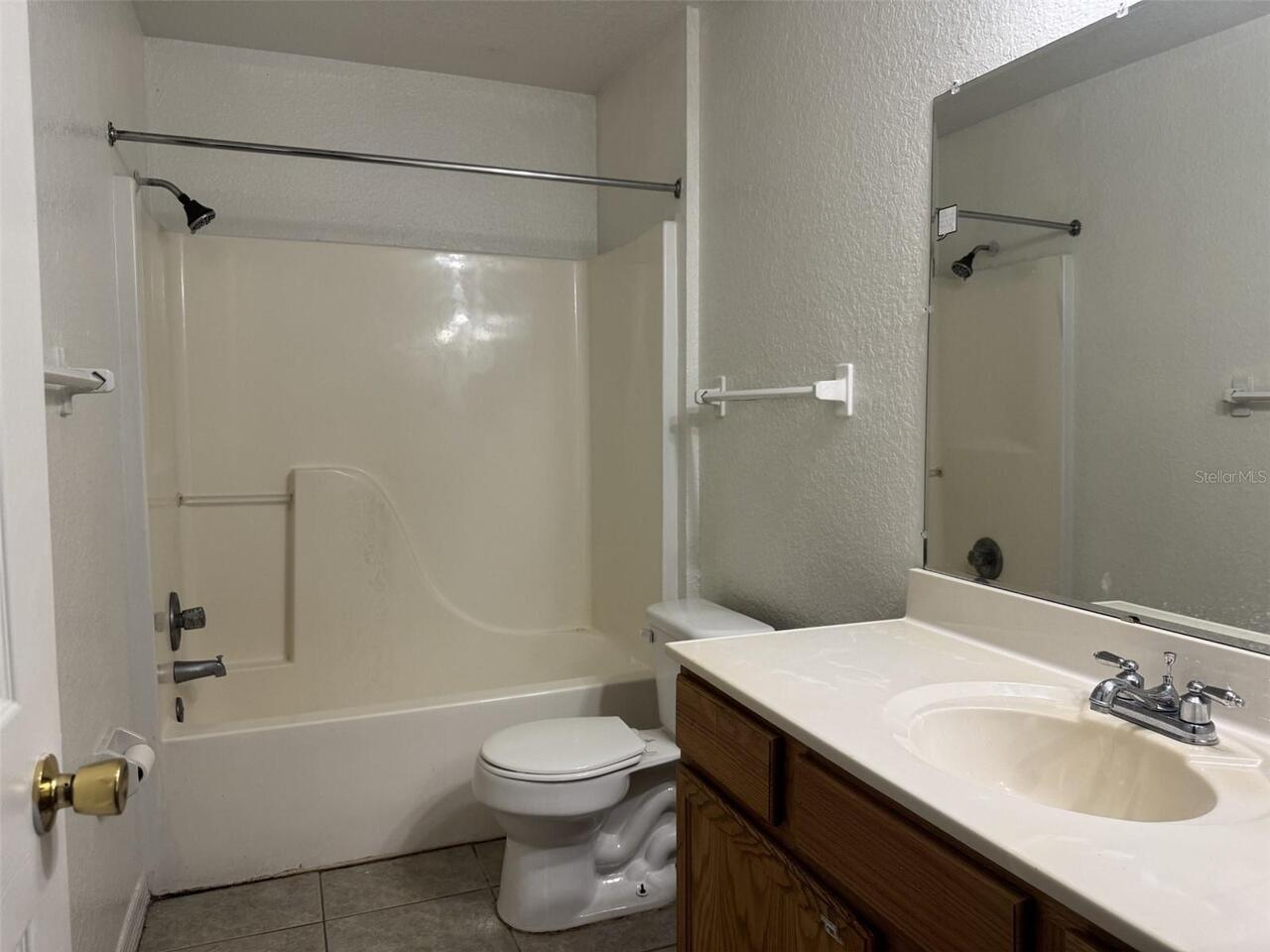 Listing Photo 11