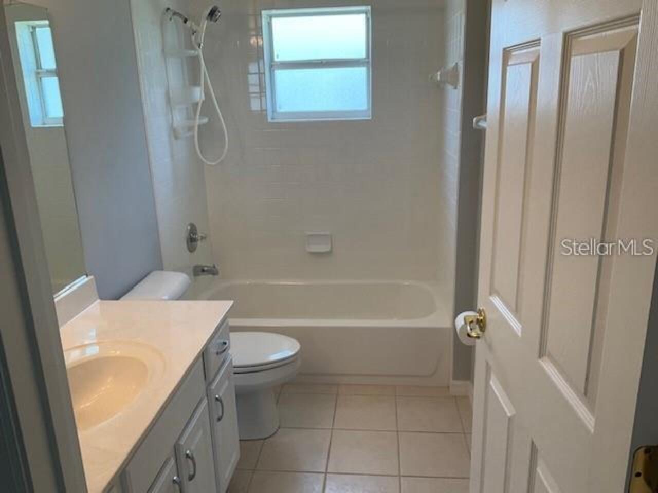 Listing Photo 12
