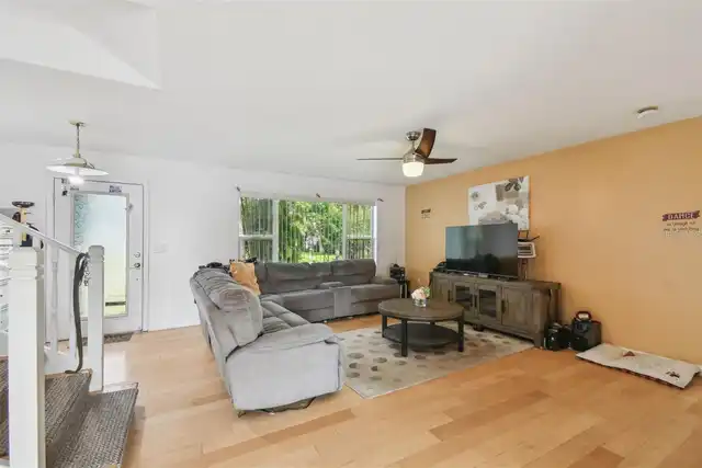 Listing Photo 34