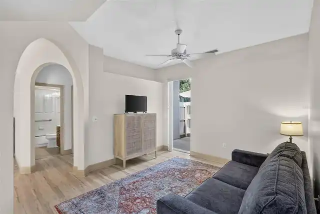 Listing Photo 28