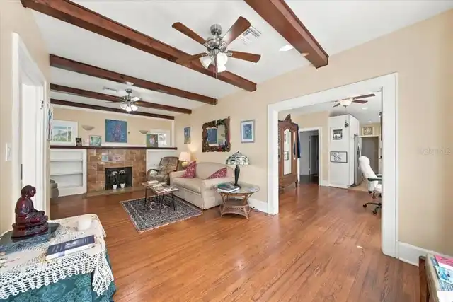 Listing Photo 10