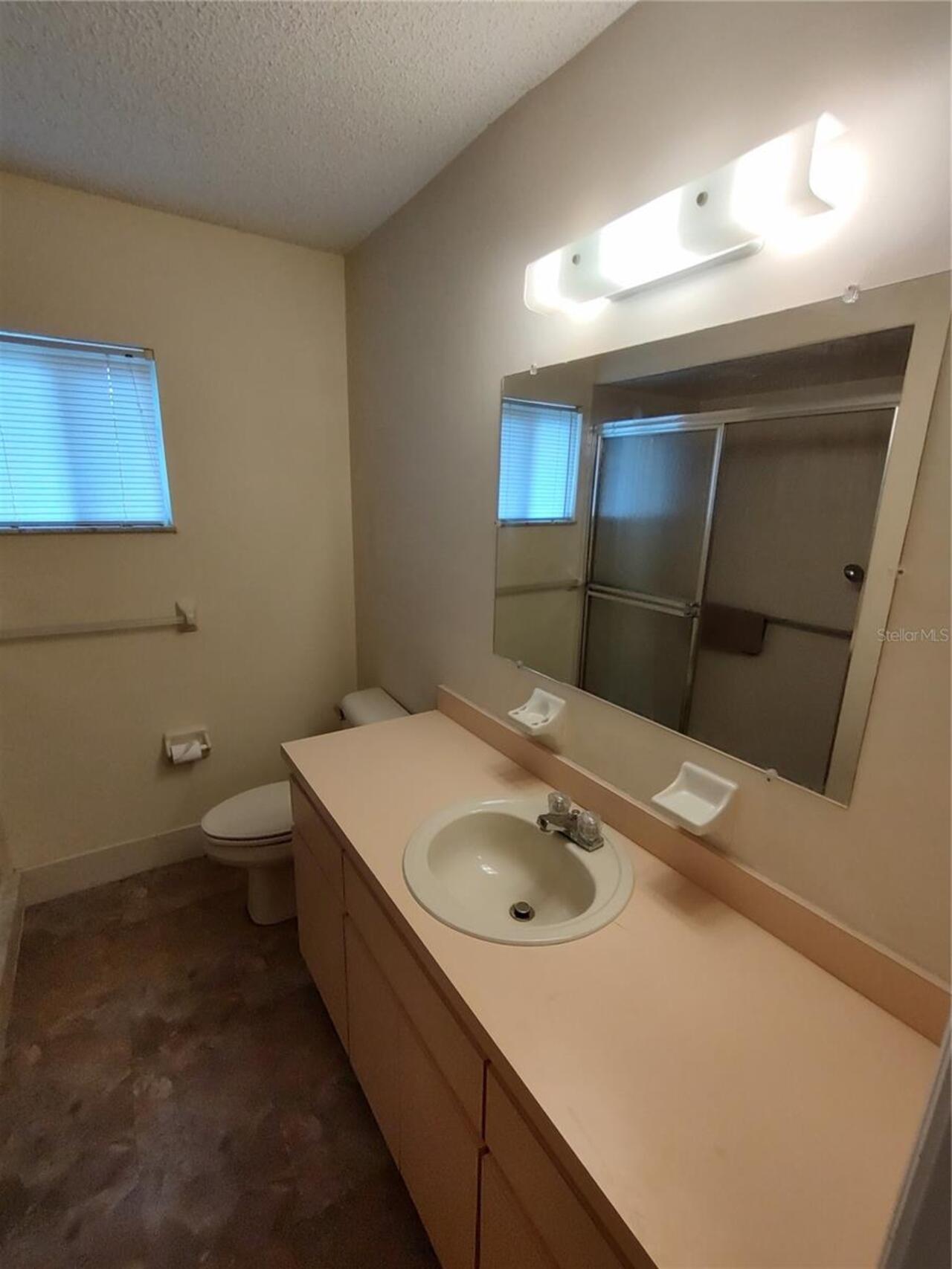 Listing Photo 9