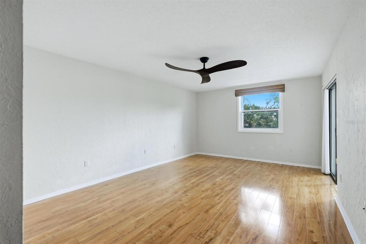 Listing Photo 26