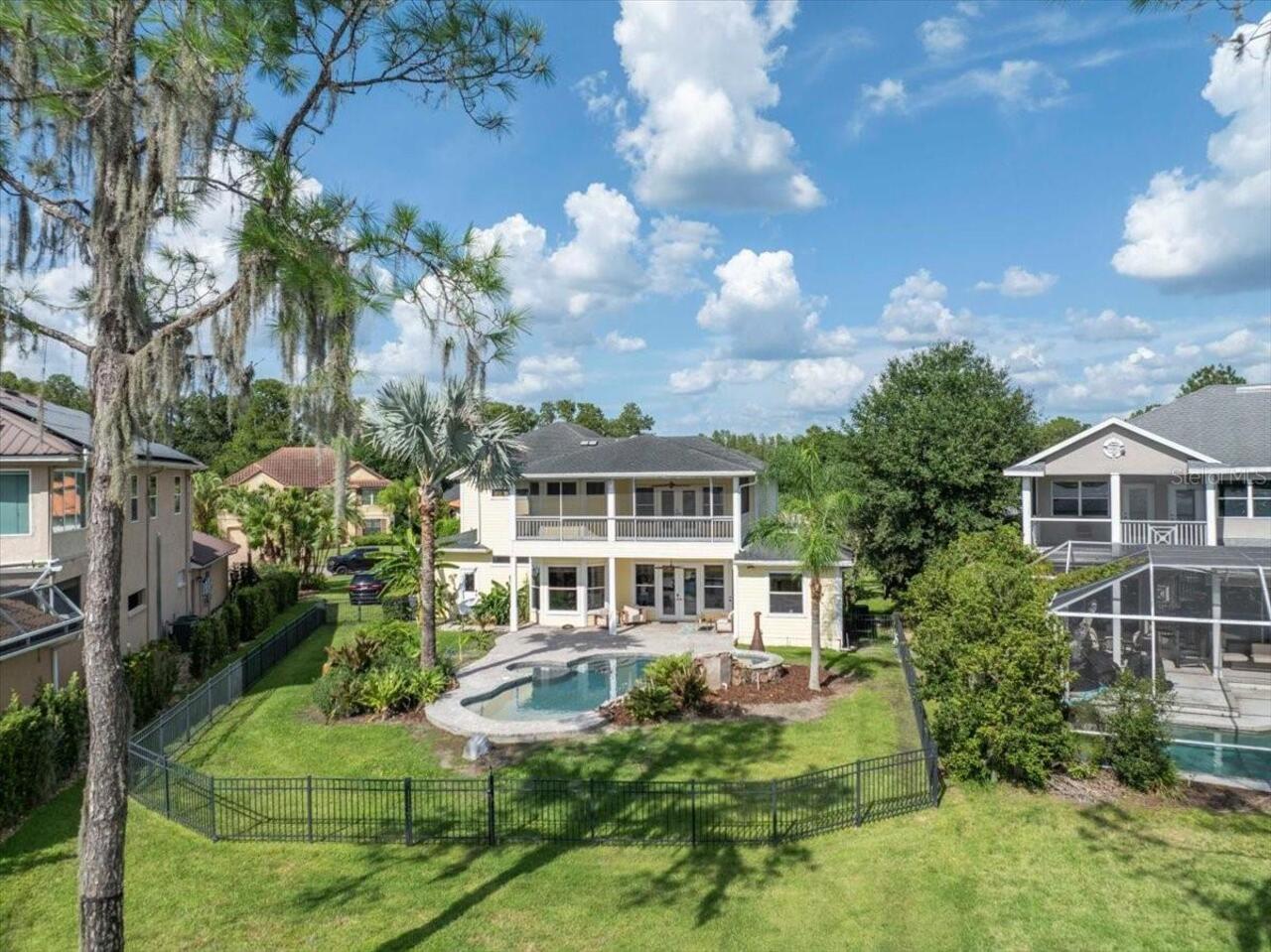 Listing Photo 10