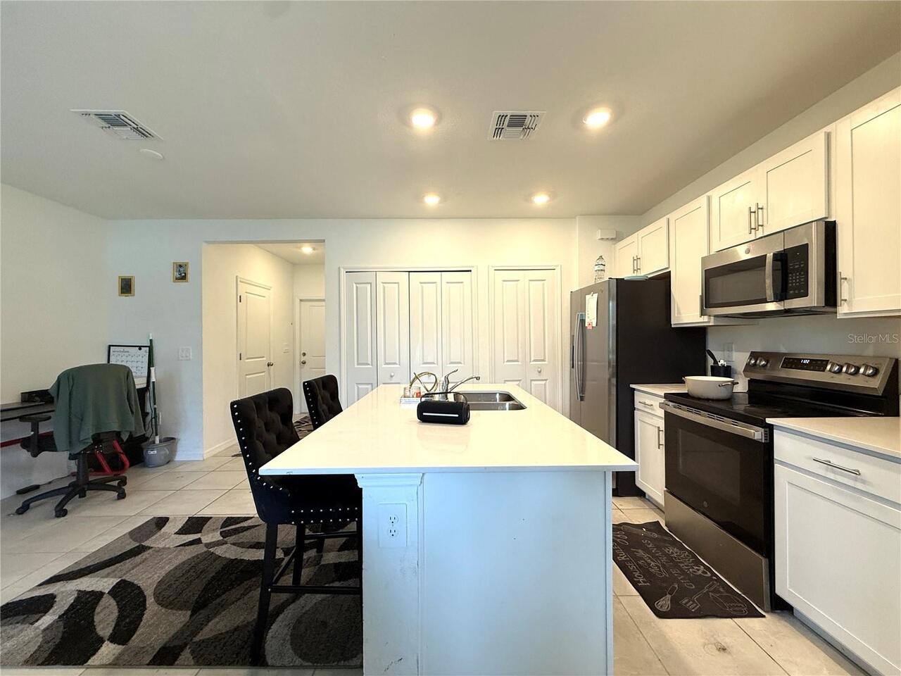 Listing Photo 6