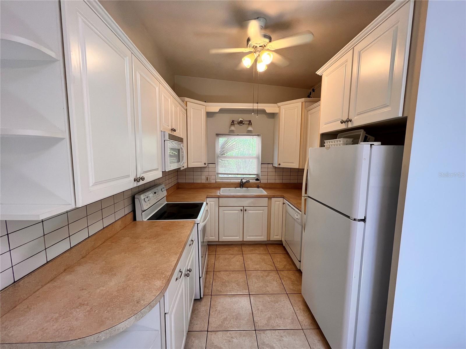 Listing Photo 11