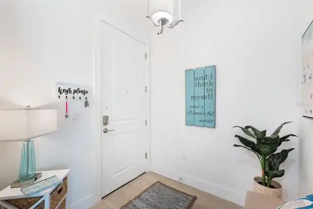 Listing Photo 17