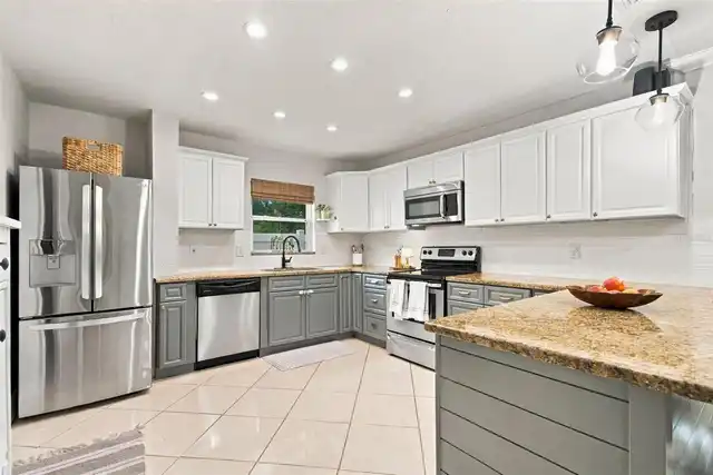 Listing Photo 15