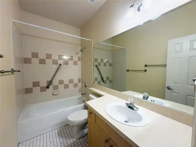 Listing Photo 18