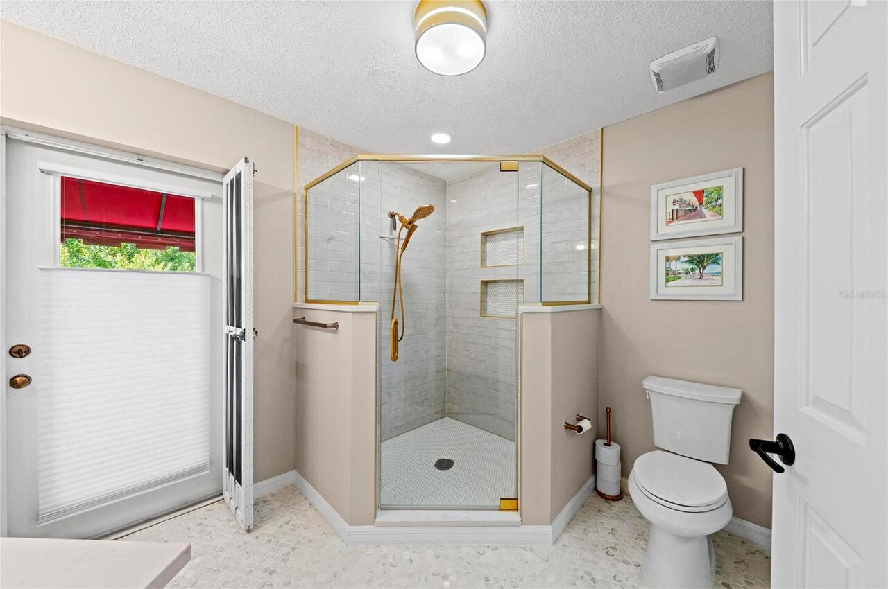 Listing Photo 44