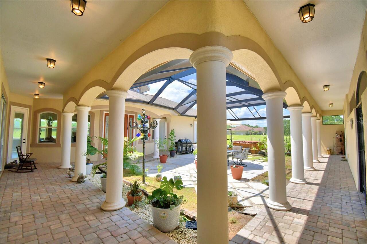 Listing Photo 12