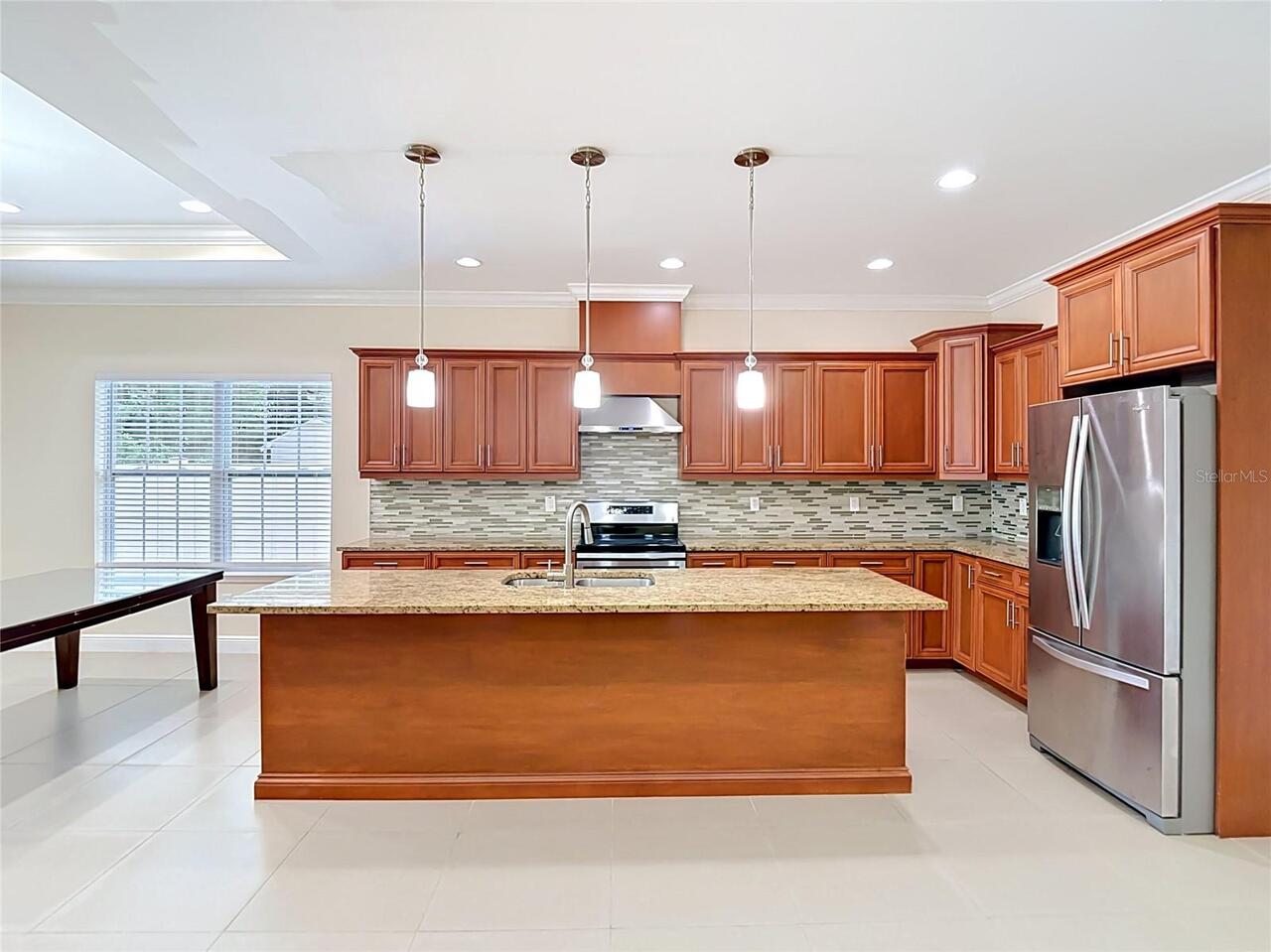 Listing Photo 14