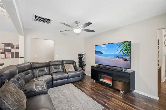 Listing Photo 22