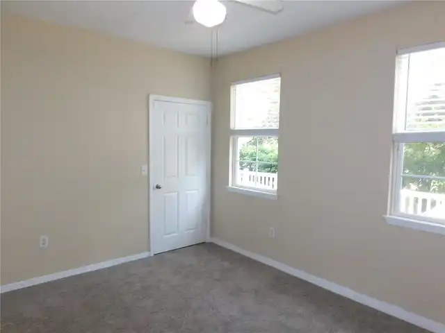 Listing Photo 22