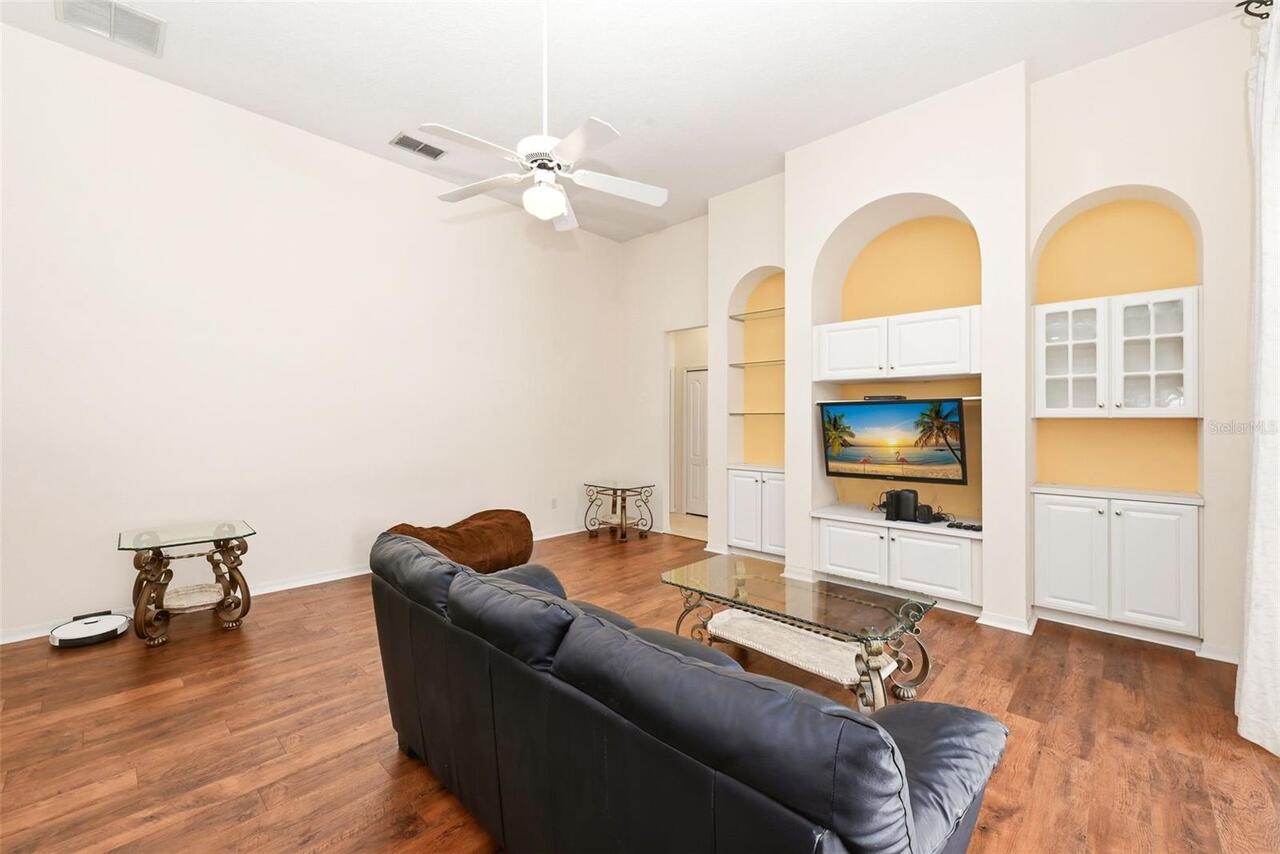 Listing Photo 23