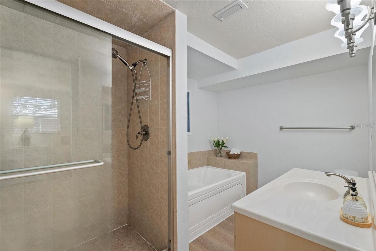 Listing Photo 23