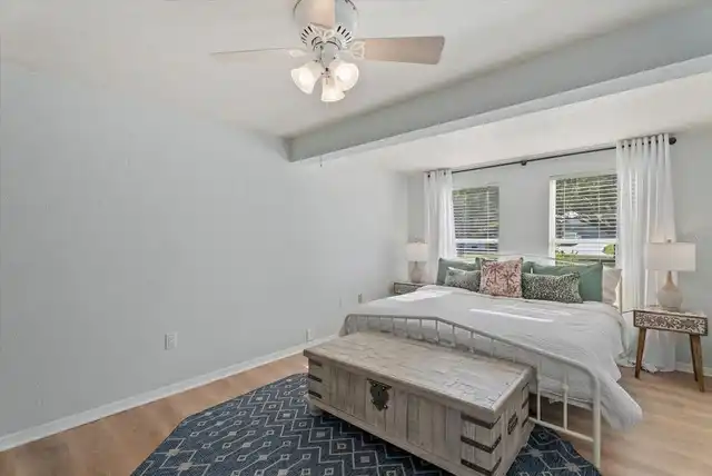 Listing Photo 18