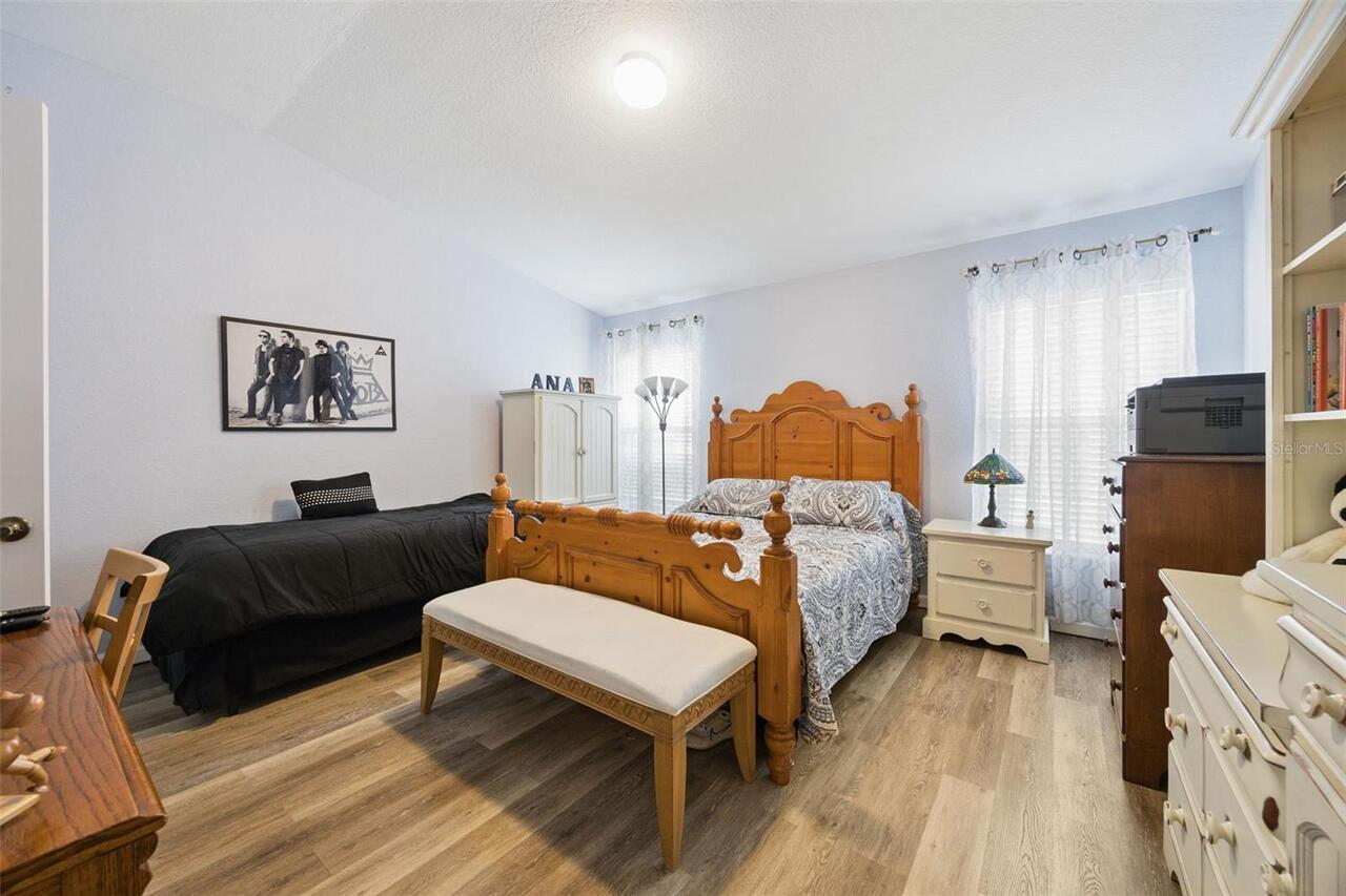 Listing Photo 16
