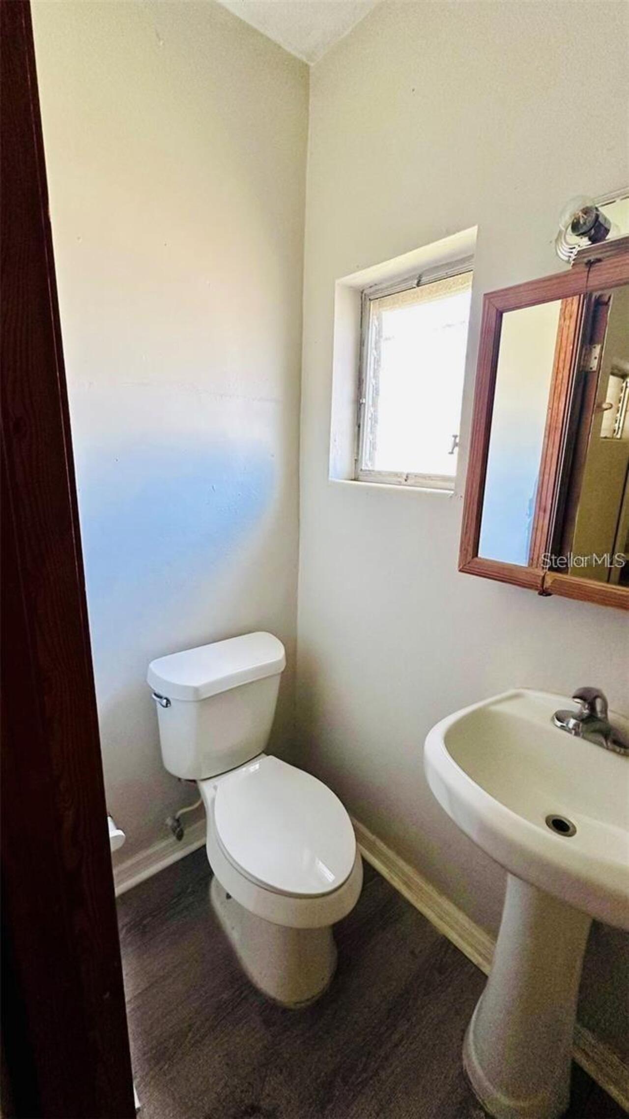 Listing Photo 8